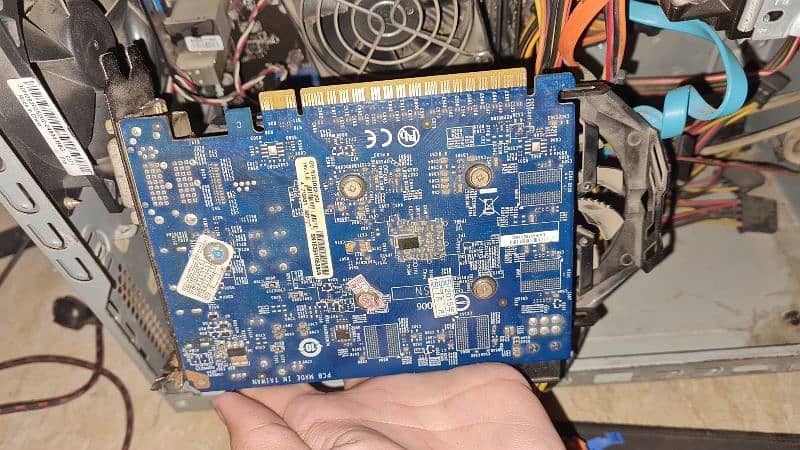 gtx750ti graphic card for sale ( 2gb ) 1