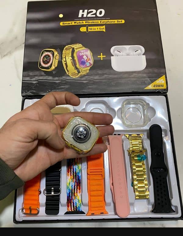 smart watch golden with airpods cash on delivery whatsapp 03285734082. 3