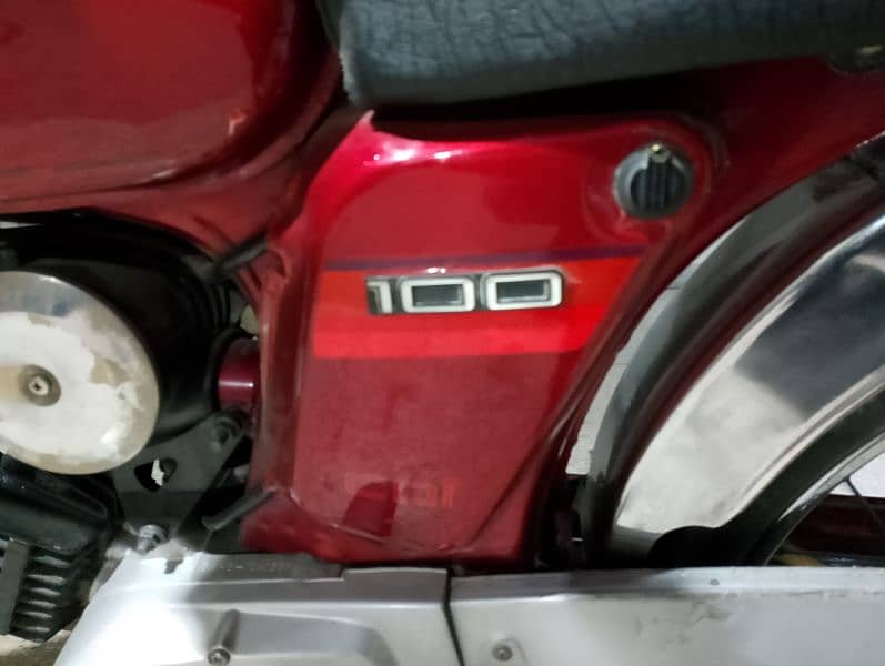 Yamaha 100cc 100% Genuine. 4