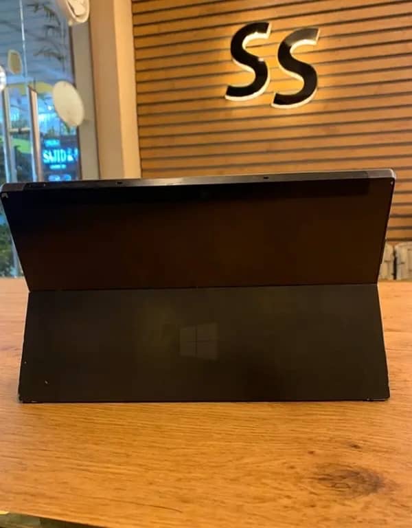 microsoft surface windows rt 8.1 2/32 3