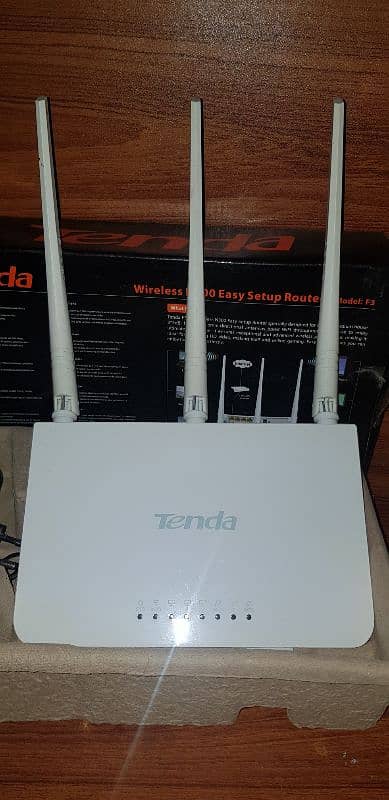 Tenda N300 Router | model: F3 1