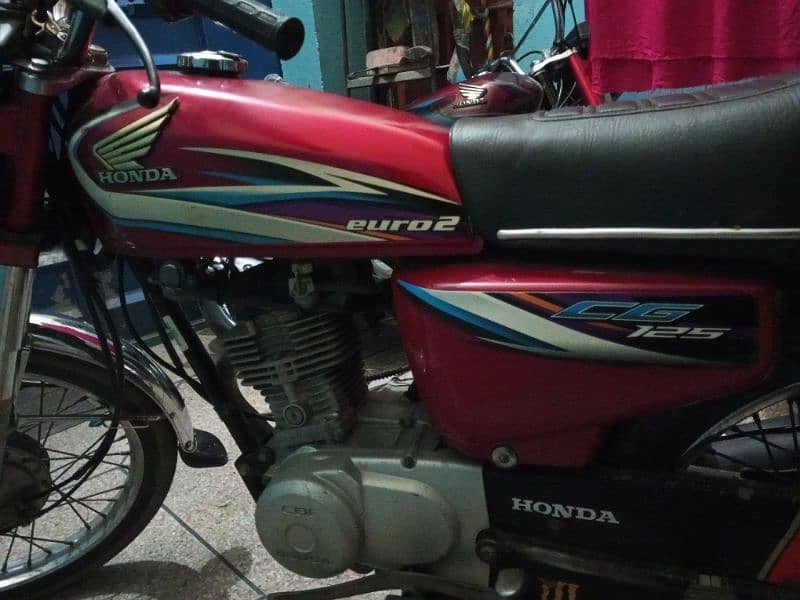 Honda CG125 for Sale - Excellent Condition, Well Maintained 3