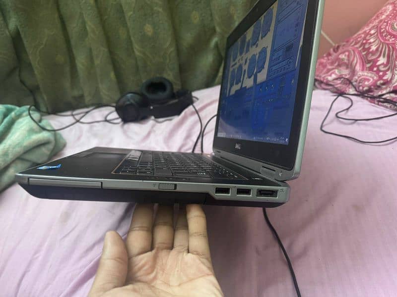 dell laptop core i5 gen. 5