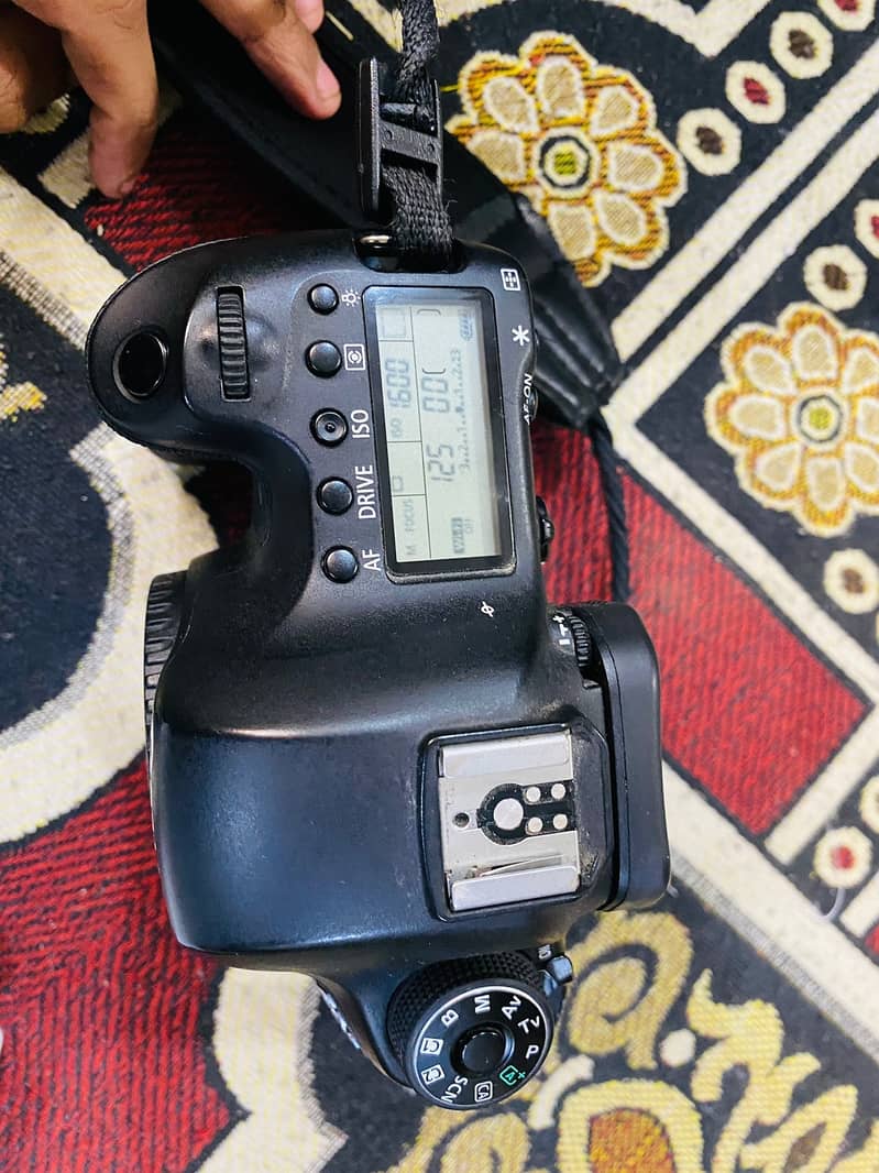 Canon DSLR 7