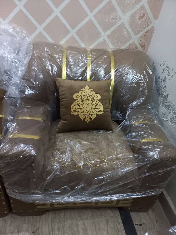 Brand new Poshish 6 seater sofa for Sale 0