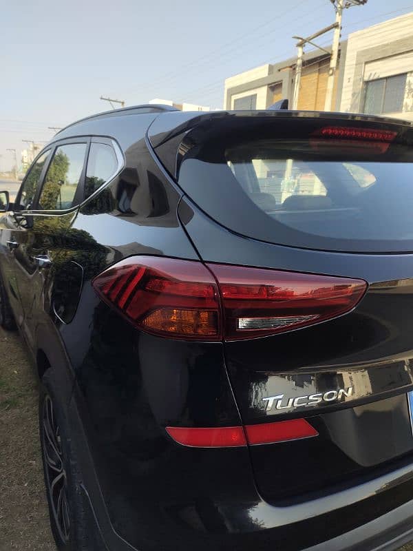 Hyundai Tucson 2023 FWD 1