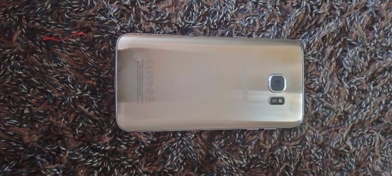 Samsung Galaxy S7 edge 11