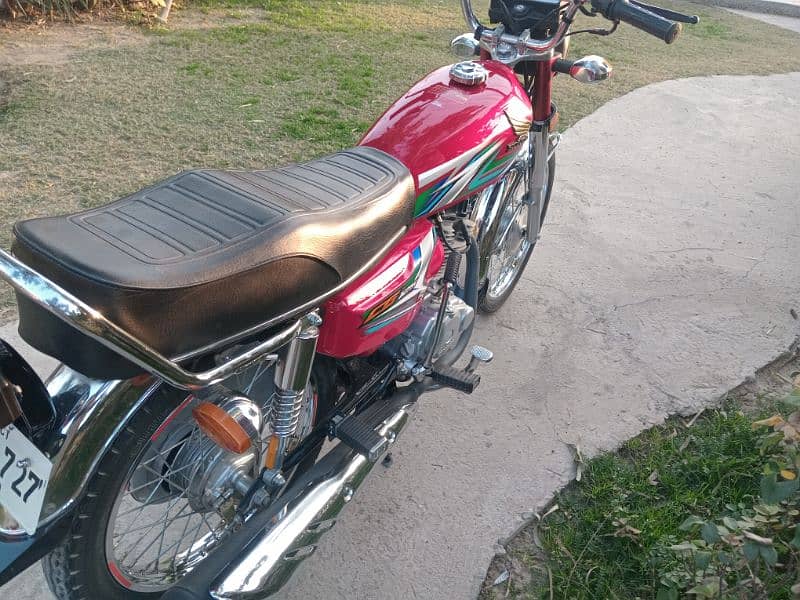 Honda cG125 3