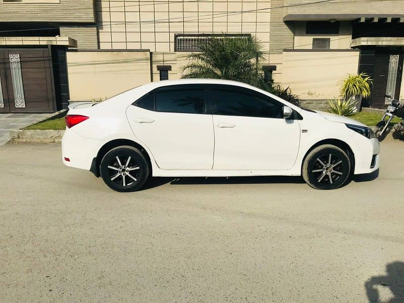 Toyota Corolla Altis 2015 8