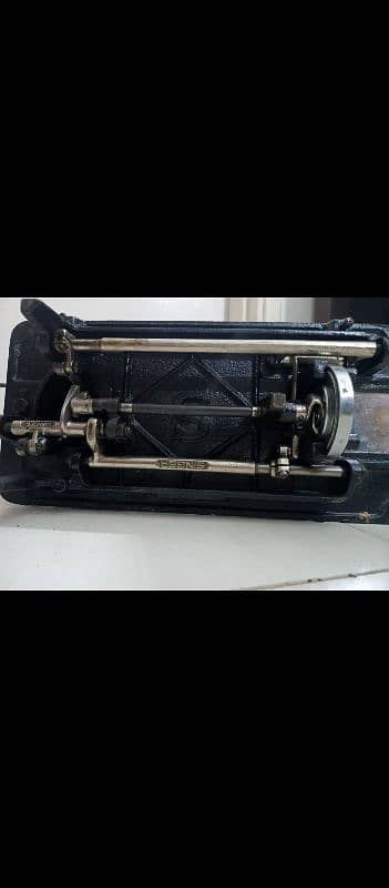 Singer sewing machine 11