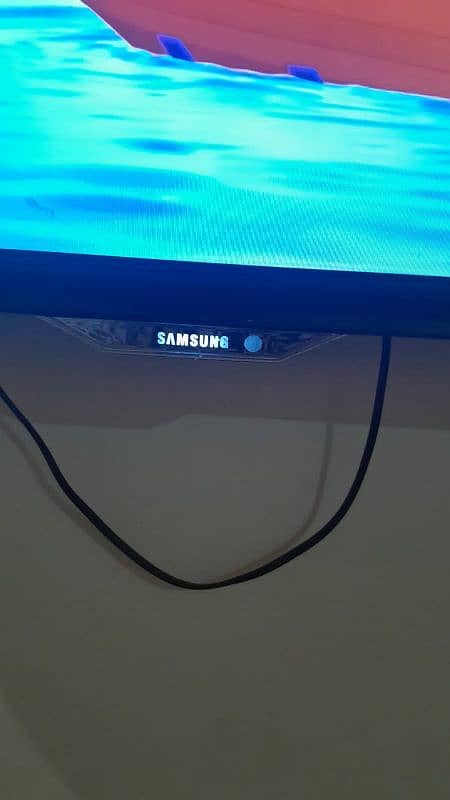 32inch LCD Samsung urgent for sale good Condition 0