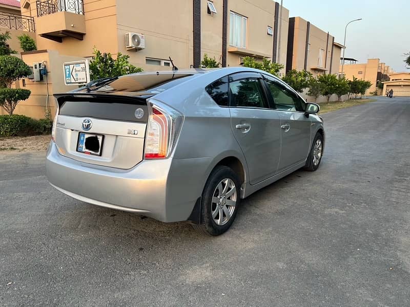 Toyota Prius 2014 S package 4