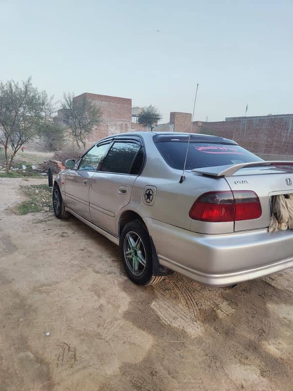 Honda Civic Oriel 2000 8