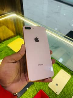 Iphone 8 plus 64 gb factory10/9.5condition zeropeice watsp 03107694295