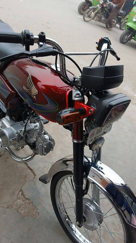 HONDA CD70 2024 RED COLOUR 1