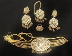 Golden Jewelry Set - Choker Necklace, Ring, Ear Rings, Bindiya