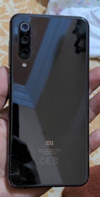 Mi 9 SE (Read Ad) 2