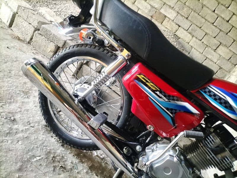 Honda 125 red 2