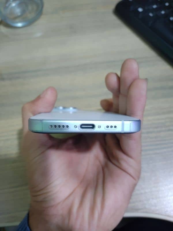 iPhone 15 non pta 6