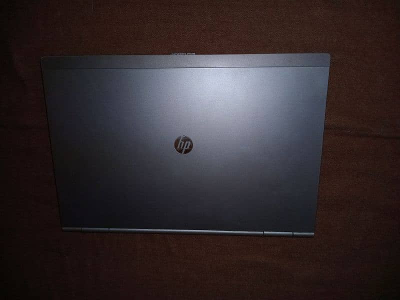 HP elitebook 8460p 14