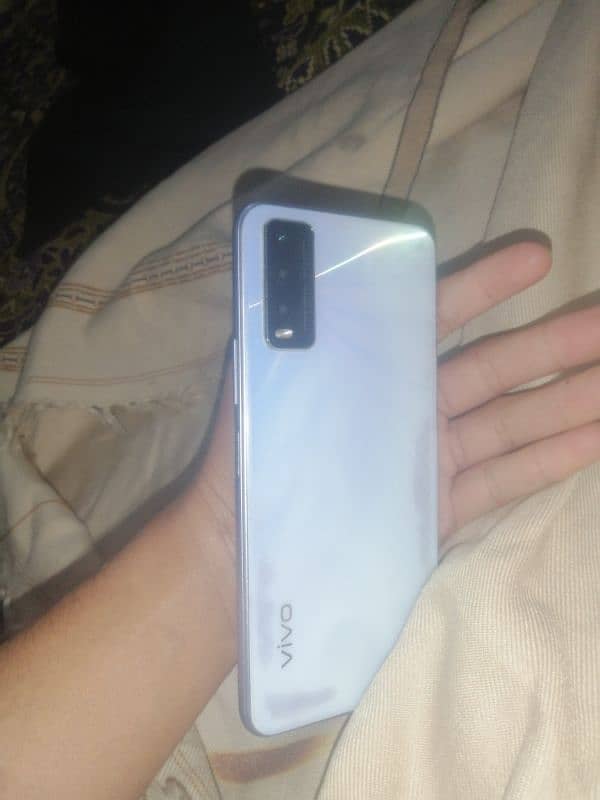 vivo y20 condition 10/9 phone total original h logo per stuck h 3