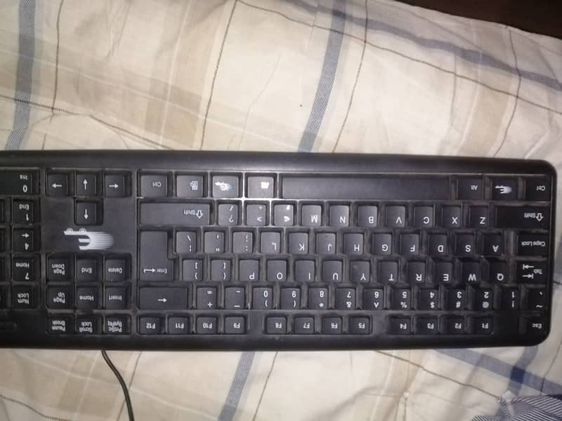 low budget gaming pc wit keyboard and gaming mouse 11