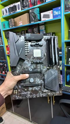 Ryzen 5 5600x Processor + Gigabyte B550 Gaming X V2 Motherboard 16gb