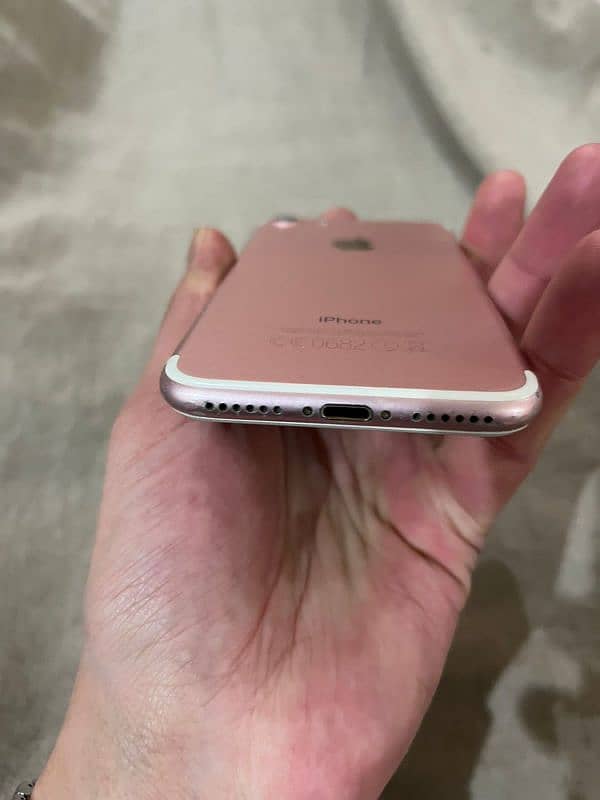 iphone 7 Rose gold 1