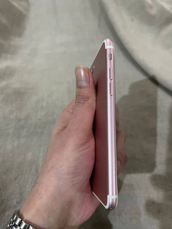 iphone 7 Rose gold 3