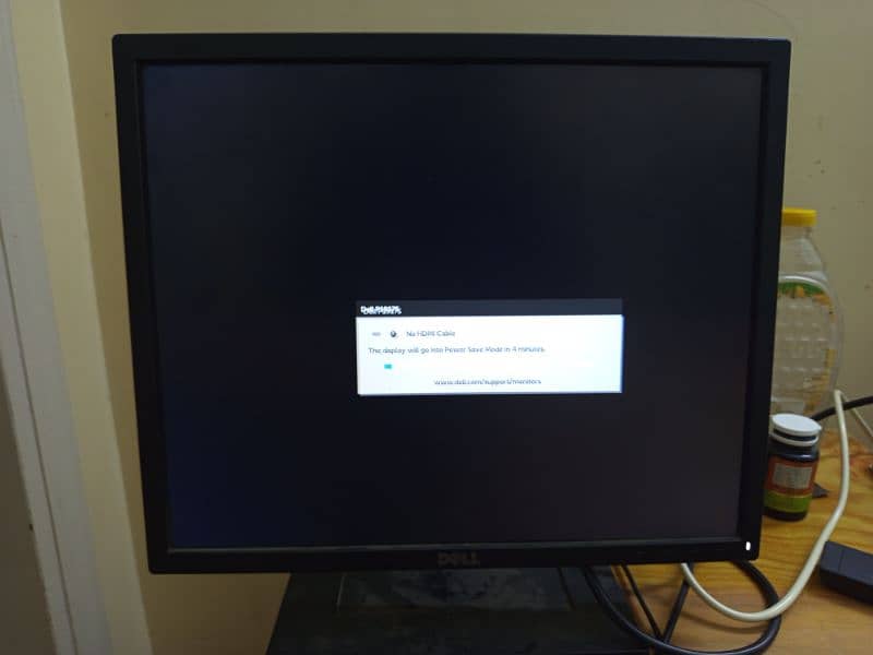 HP 19" Monitor. 3