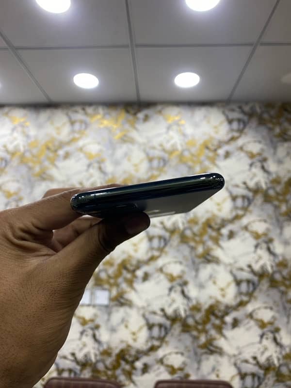 iPhone 11 Pro Max 256gb Non PTA 3