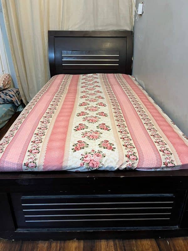 single bed 0