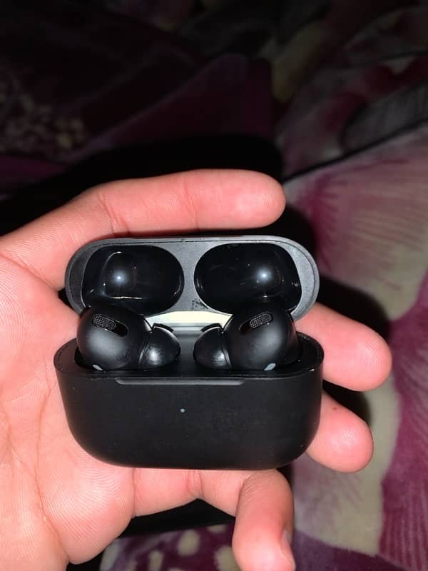 Apple Airpod 4 pro 4