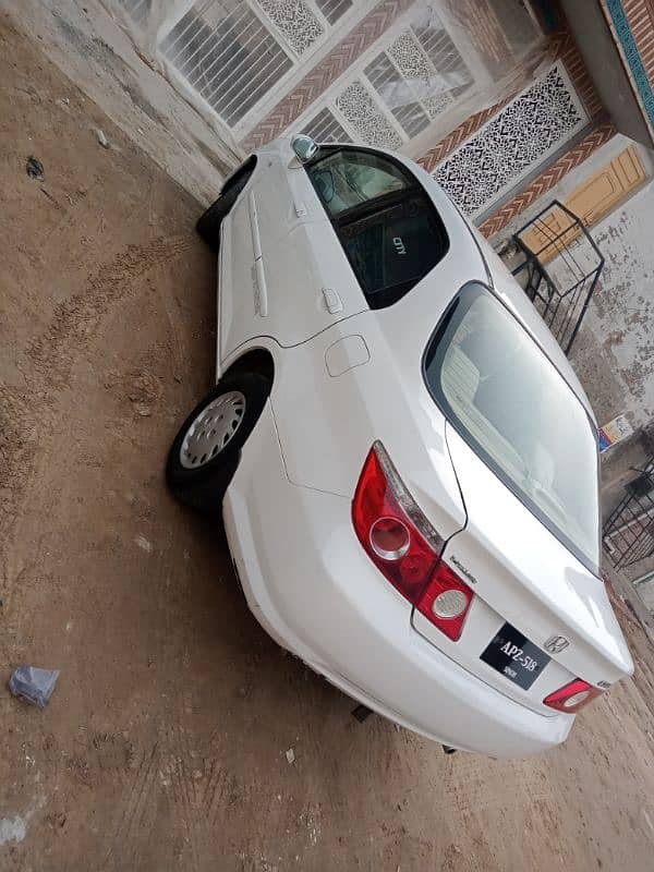 Honda City IDSI 2008 11