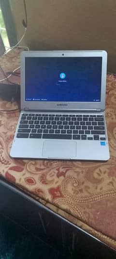 Samsung chrome book 2 gb ram 16 gb momery