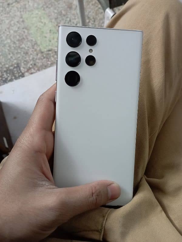 Samsung s22 ultra 0