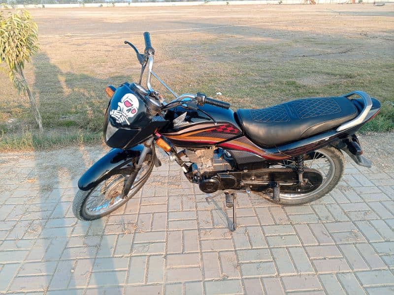 Honda CG125 1