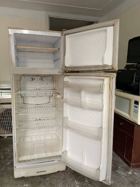 small fridge 4