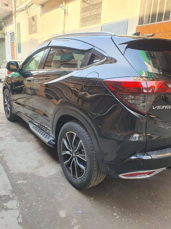 Honda Vezel 2017 4