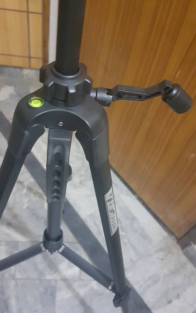 Mobile & Camera Tripod WT-3520 2