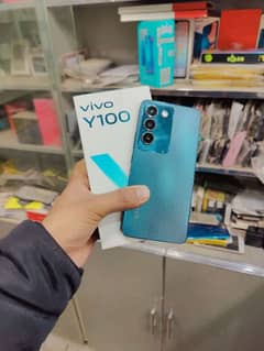 vivo y100 with box and accessories