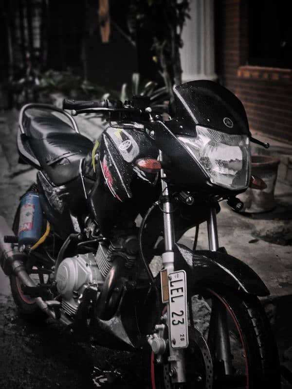 YBR 125 0