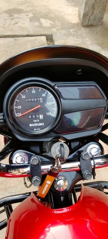 Suzuki GD 110s red 1