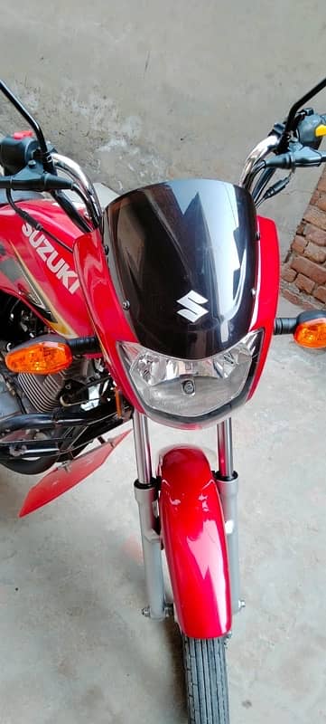 Suzuki GD 110s red 3