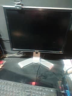 Dell Tv . monitor 18 inch . .