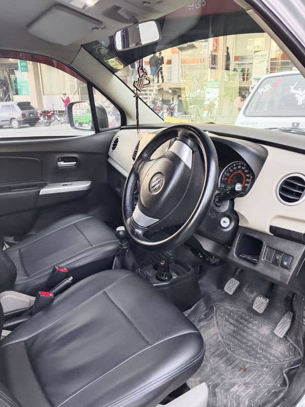 Suzuki Wagon R 2019 13