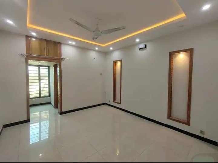 Beautiful Marble Flooring Upper Portion For Rent in I-11 3