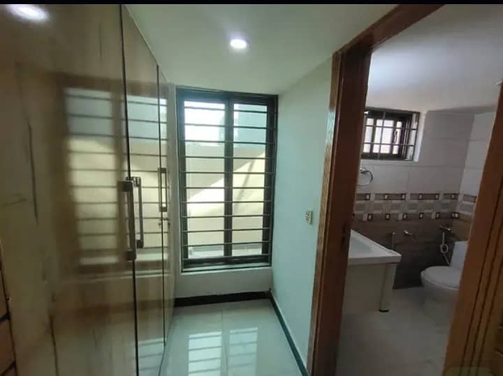 Beautiful Marble Flooring Upper Portion For Rent in I-11 7