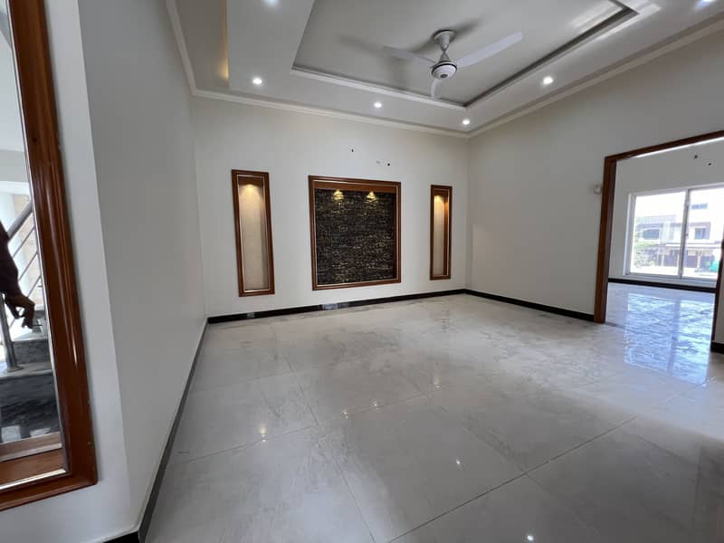 BEAUTIFUL HOUSE 8 MARLA WITH SNGPL CONNECTION OPPOSITE BAHRIA SCHOOL AVAILABLE FOR SALE IN PHASE ONE BAHRIA ORCHAD 24