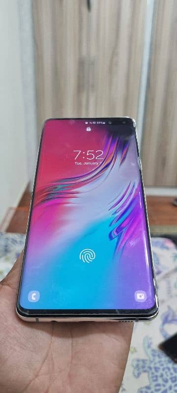 Samsung S10+ 5g 8/256gb 12